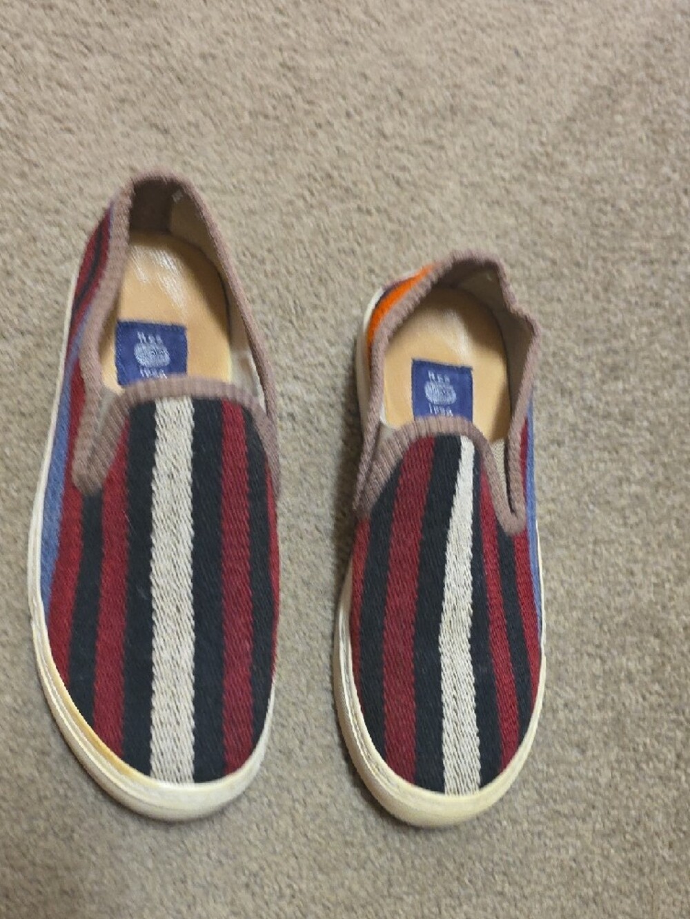 RES IPSA Slip-On Canvas Shoes in Red, Black & Cream - Picture 5 of 10